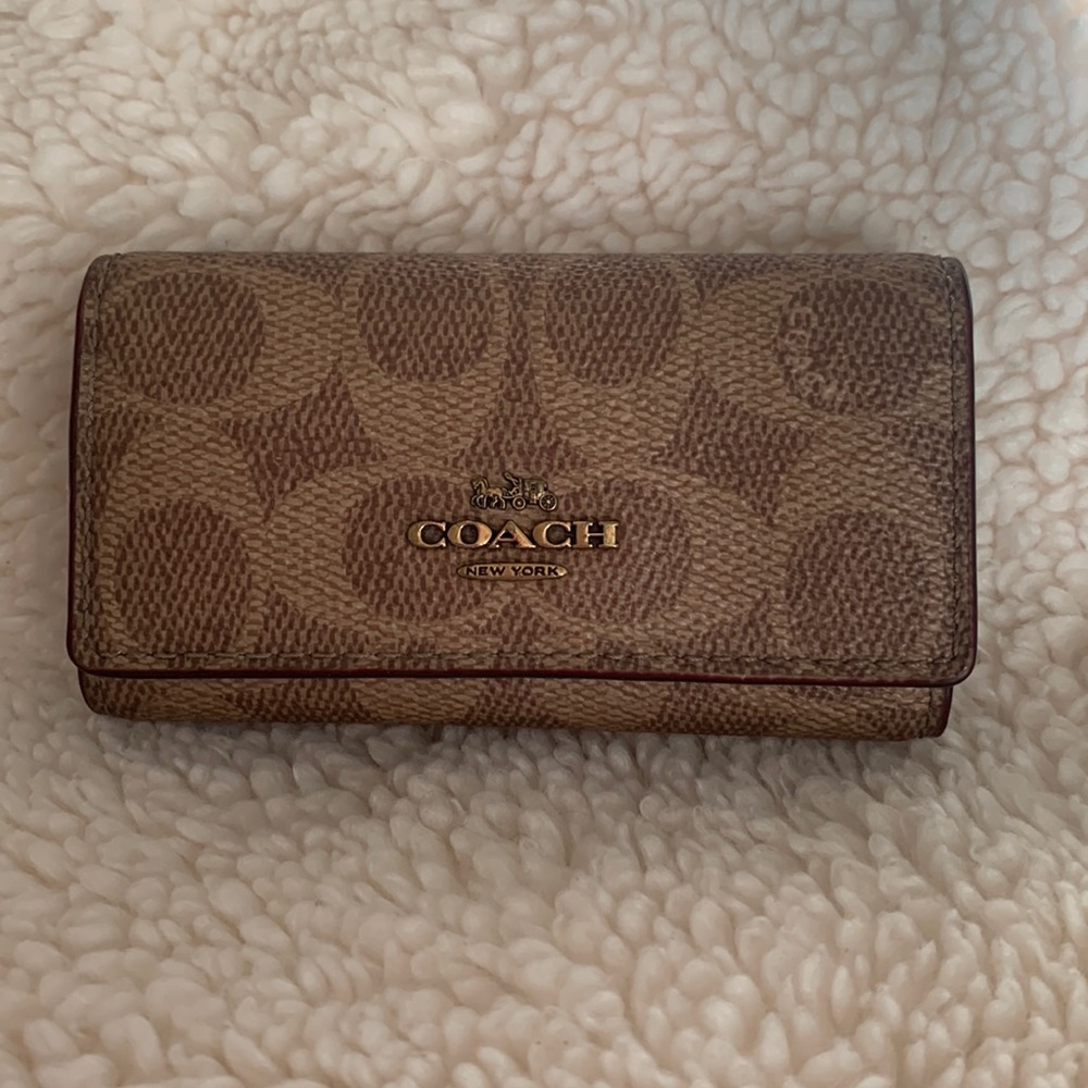 COACH 5 key holder